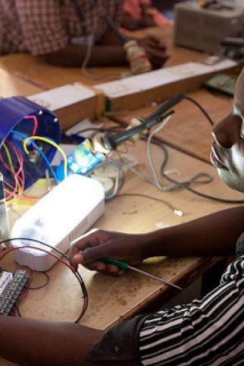 barefoot-college-enel-sdg-compass.jpg