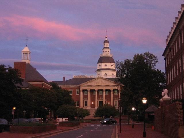 2006_09_19_-_Annapolis_-_Sunset_over_State_House.jpg