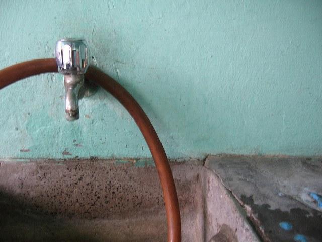 2471754761_05a376bed2_z.jpg