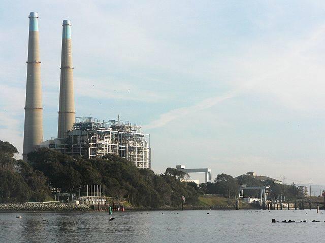 640px-Moss_Landing_Power_Plant_p1270026.jpg