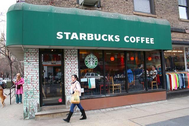 A-Starbucks-in-Manhattan.jpg