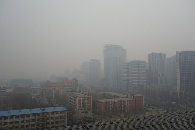 A-smoggy-day-in-Beijing-China.jpg