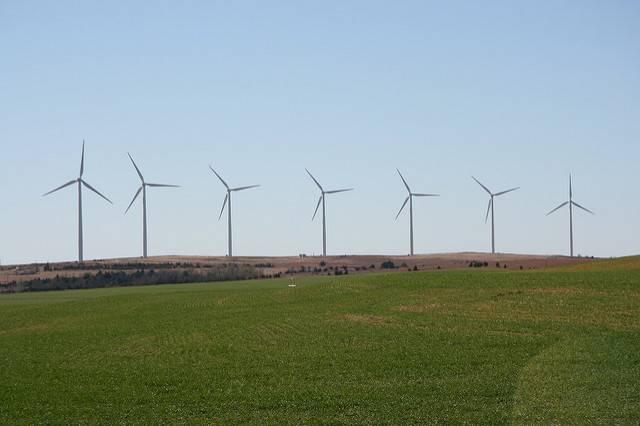 A-wind-farm-near-Weatherford-Oklahoma.jpg