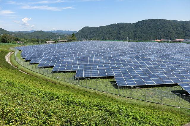 Aikawa_Solar_Power_Plant_05.jpg