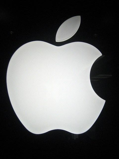 Apple_Paul-Downey.jpg