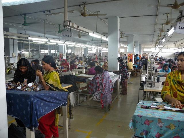 Bangladesh_HM_clothing_retailer.jpg