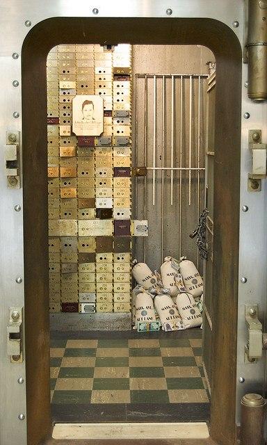 Bank-safe.jpg