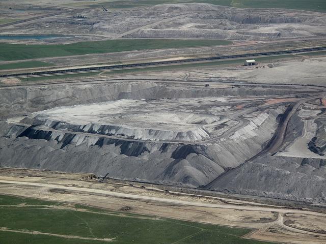 Coal-mines-in-Wyoming-have-long-made-companies-such-as-Arch-Coal-profitable-until-recently.jpg
