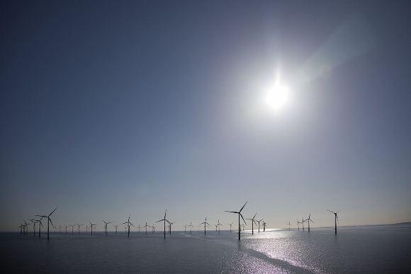 Denmark-set-a-world-record-with-wind-power-in-2014.jpg