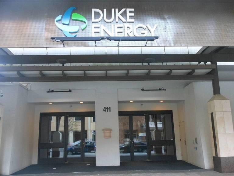 Duke_Energy_Office_Alexisrael.jpg