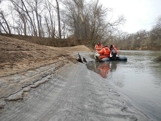 Duke_Energy_coal_ash_USFWS.jpg