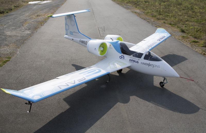 E-Fan-Technology-Demonstrator-2_lo1.jpg