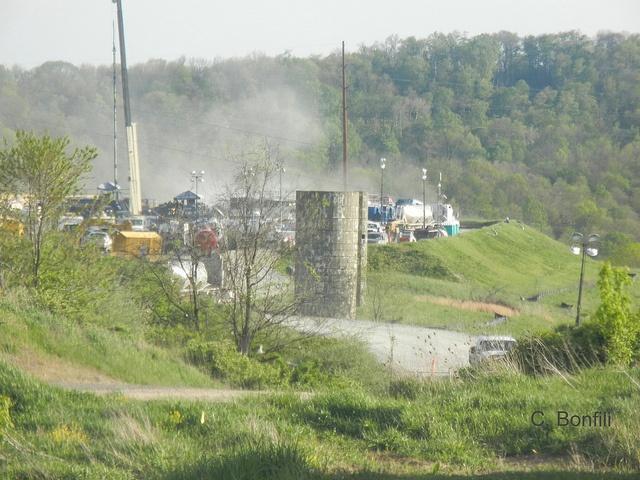 Fracking-a-well_WV-Frack.jpg