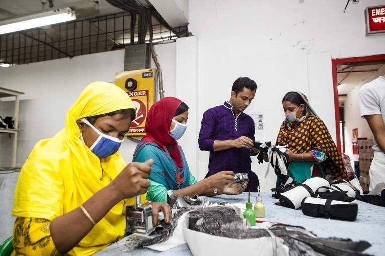 Garment-workers-Bangladesh.jpg