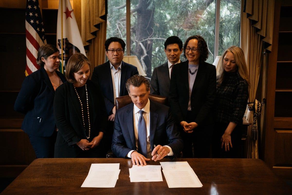 Gov.-Gavin-Newsom-of-California-signing-executive-orders-releated-to-healthcare-January-8-2019.jpg
