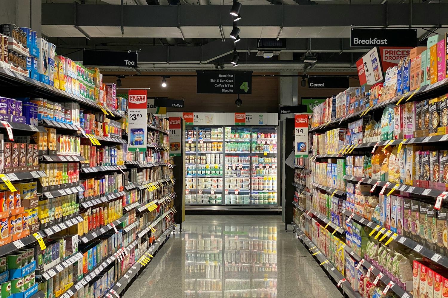 A grocery story aisle — Phononic