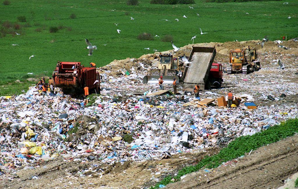 Poland-landfill-wikipedia.jpg