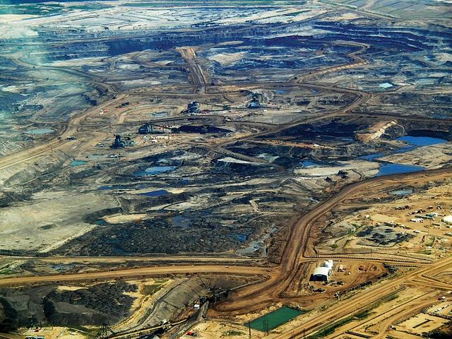 Shell_oil_sands_HowlArtsCollective.jpg
