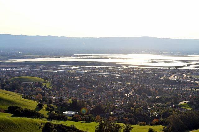 South_San_Francisco_Bay_viewed_from_Mission_Peak_in_Fremont_California.jpg