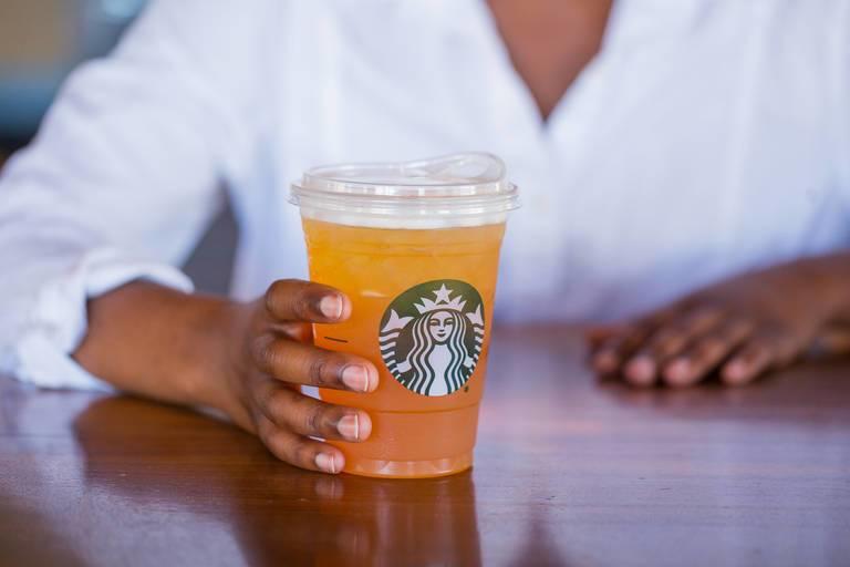 Starbucks-strawless-circular-economy.jpg