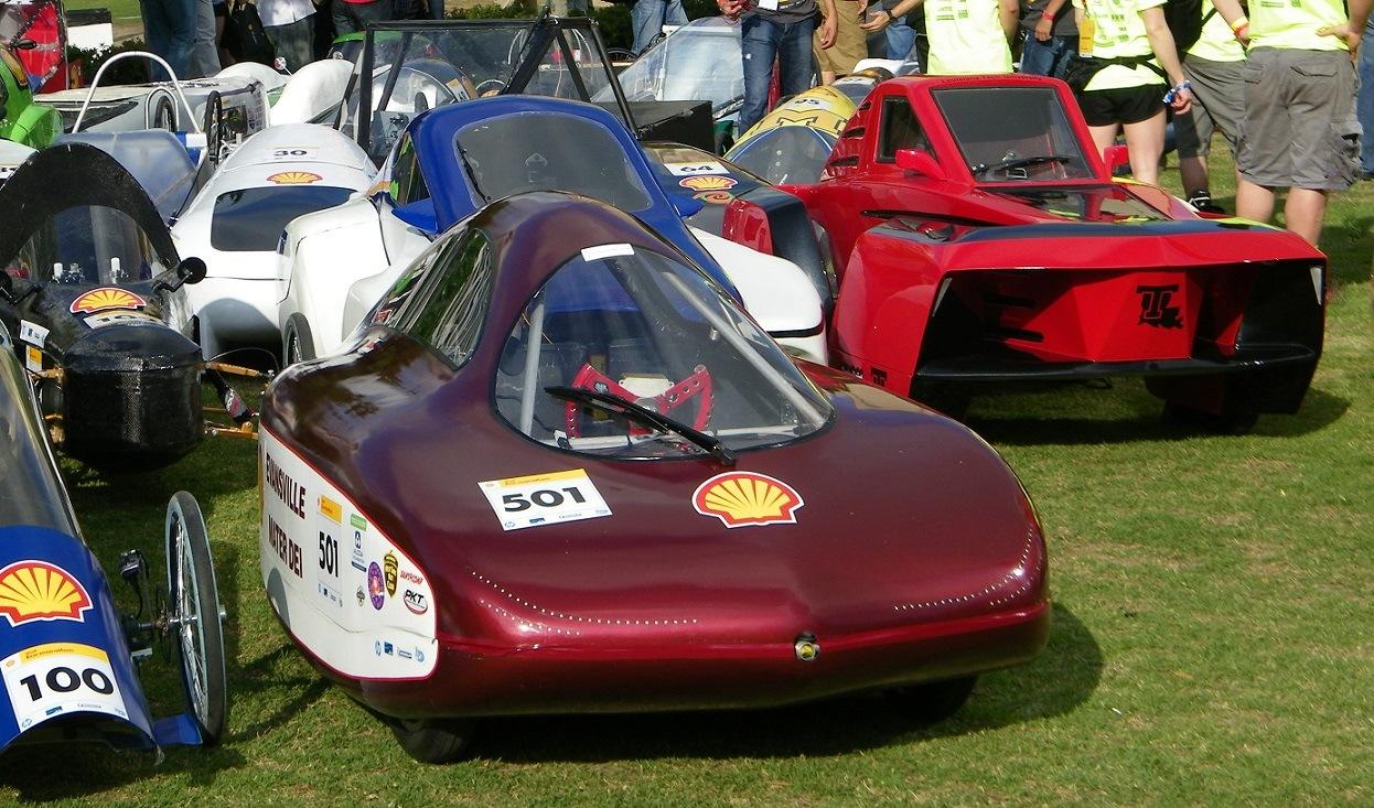 Team-Mater-Dei-before-the-event-reduced.jpg
