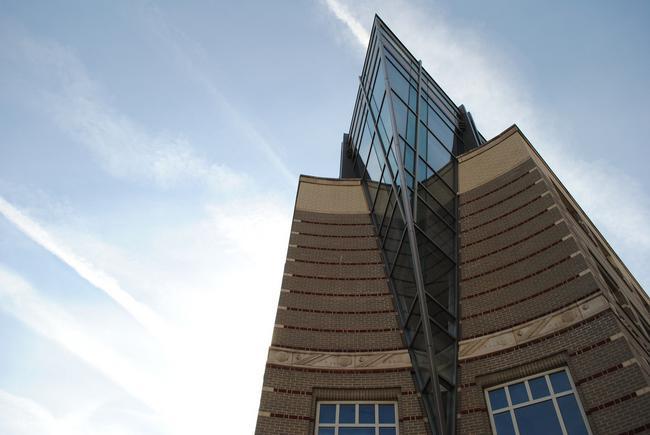 The-AGU-headquarters-building-in-Washington-DC.jpg