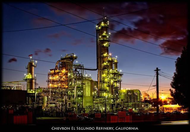 The-Chevron-refinery-in-El-Segundo-CA.jpg