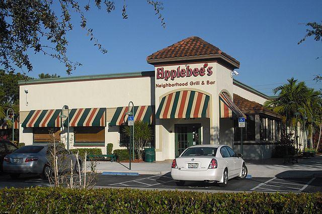 The-company-that-manages-Applebees-has-a-long-history-of-litigation-over-alleged-unfair-compensation-practices.jpg