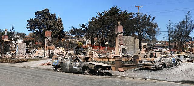 The-devastation-after-the-2010-San-Bruno-explosion.jpg