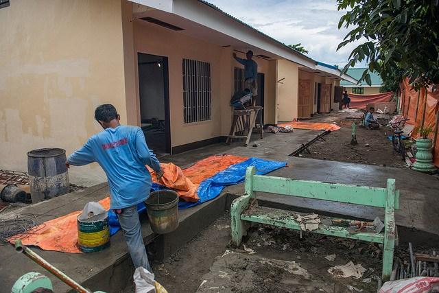 Typhoon-Hurricane-was-costly-in-lives-and-treasure-so-the-Philippines-is-looking-for-compensation.jpg