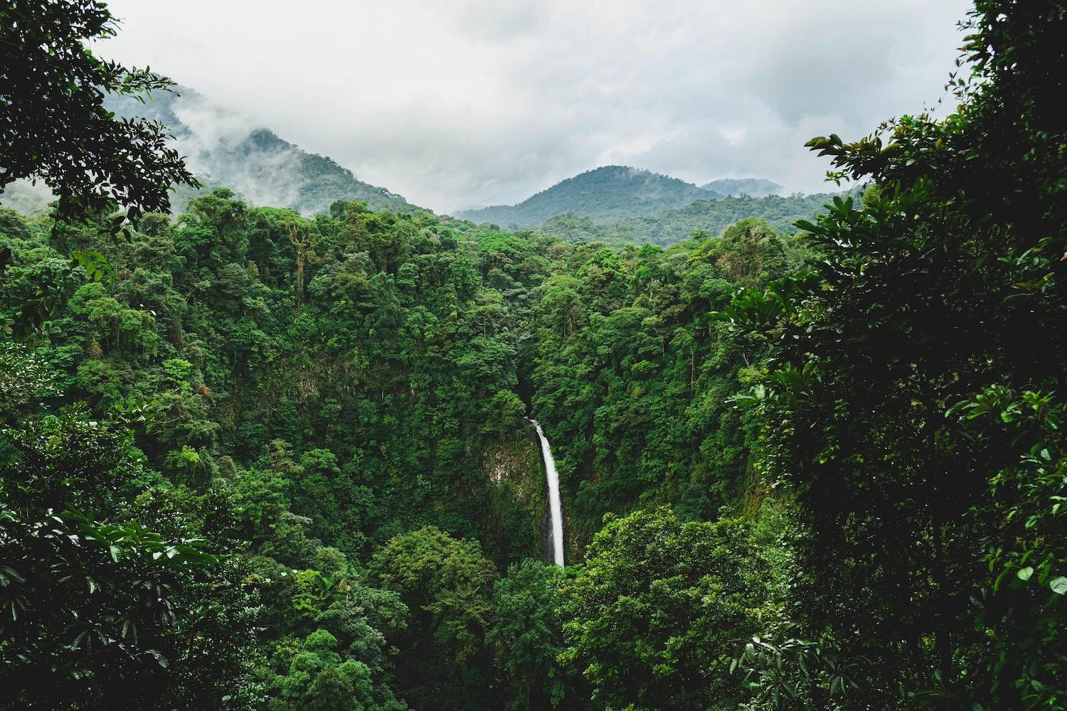 La Fortuna Waterfall in Costa Rica from afar — Biodiversity Impact Credits