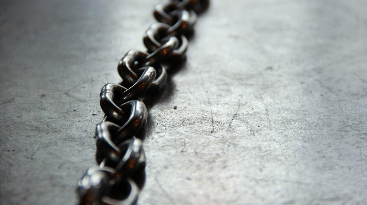 chain-690088_1280.jpg