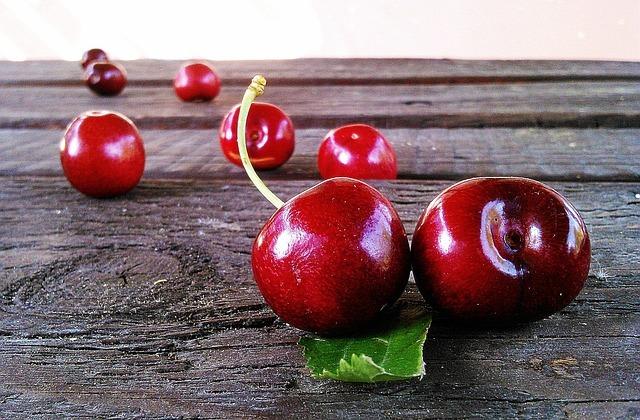 cherries-422468_640.jpg