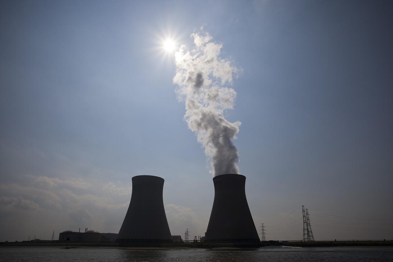nuclear-power-plant-70893_1280.jpg
