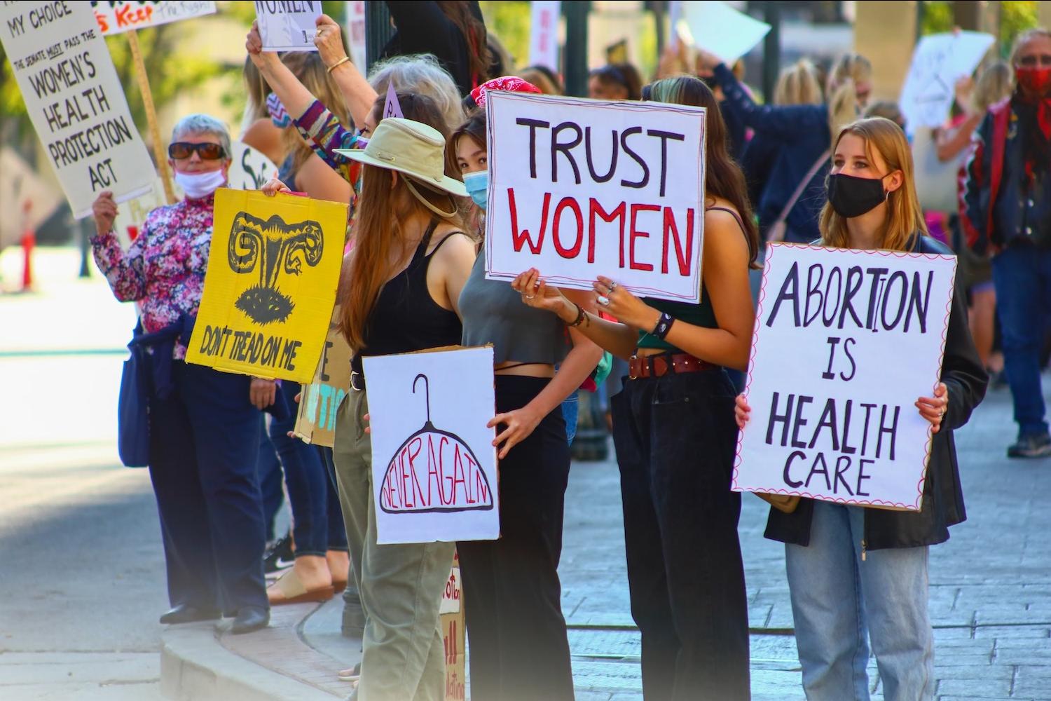 protestors rally in support of abortion rights