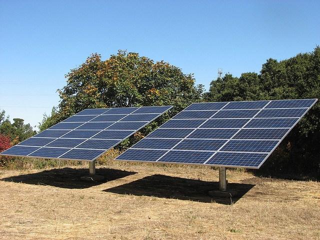 solar_garden_Xcel_MikeWeston.jpg