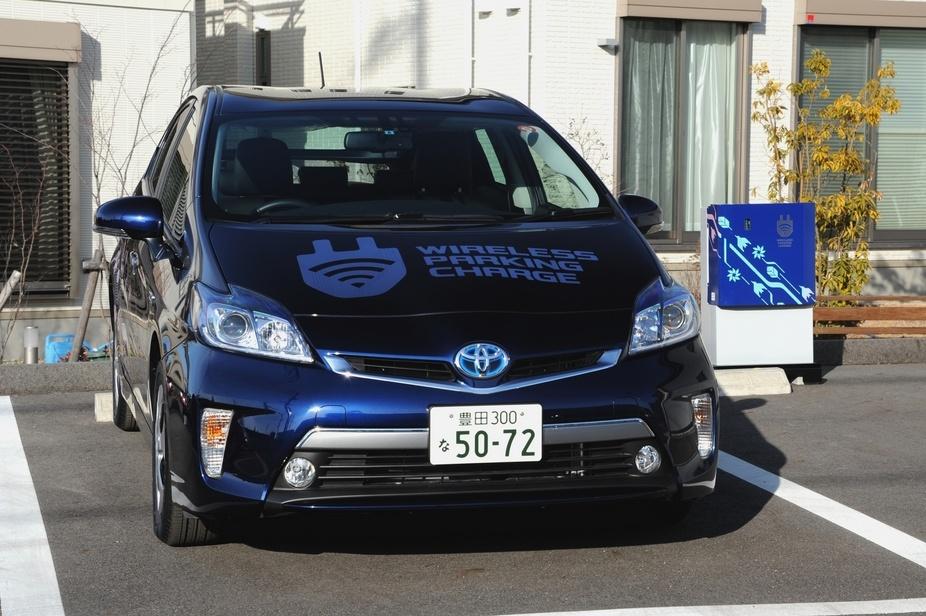 toyota-plug-in-hybrid.jpg