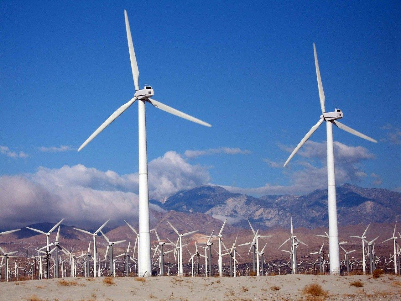 turbines-387282_1280.jpg