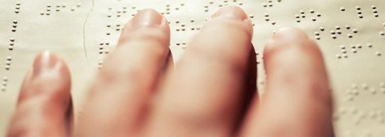visually-impaired-call-center-software-753x269.jpg