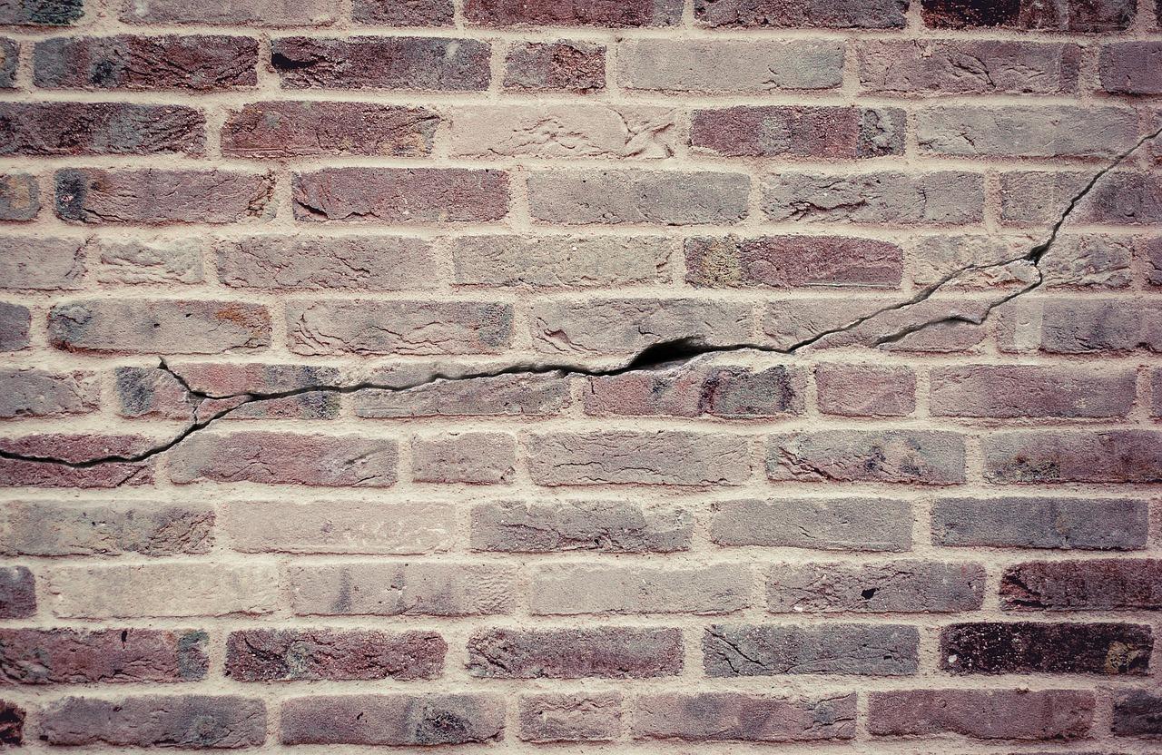wall-1179614_1280.jpg