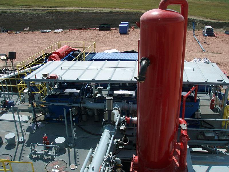williston-Shale_Shakers_fracking_Joshua_Doubek.jpg