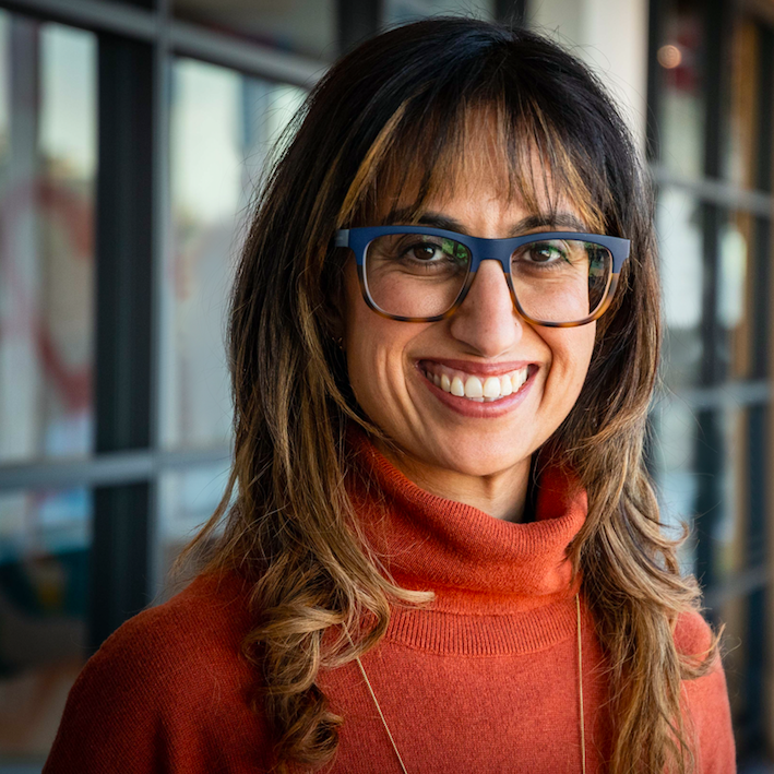 Sona Khosla headshot