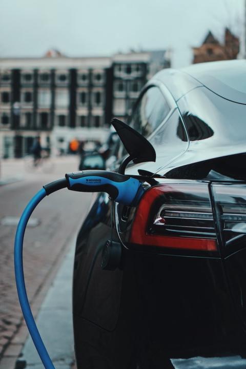 electric vehicle charging - EV boom is leading to new battery technologies