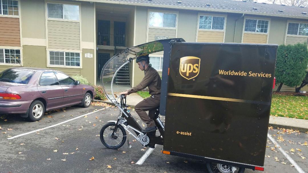 Ups tricycle top